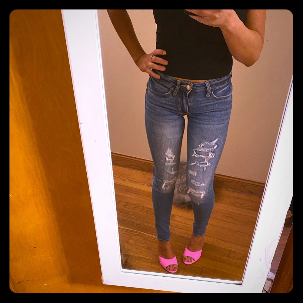 Woman’s American Eagle jeans. Size 00 💕
